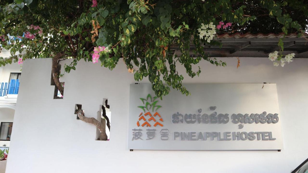 Pineapple Hostel Ciudad de Siem Riep Exterior foto